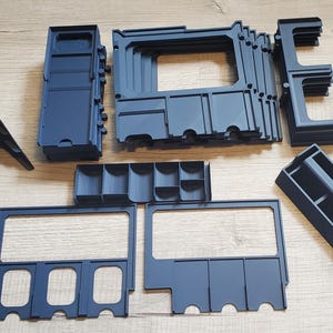 Nemesis Brettspielzubehör - 5 Spieler Set für mehr Ordnung im Spielbereich - oder stellen Sie Ihr eigenes Zubehörpaket zusammen, um Ihre Bedürfnisse zu erfüllen.
