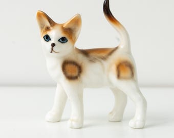 Vintage Mid Century Ceramic Cat Figurine - Cute Kitty