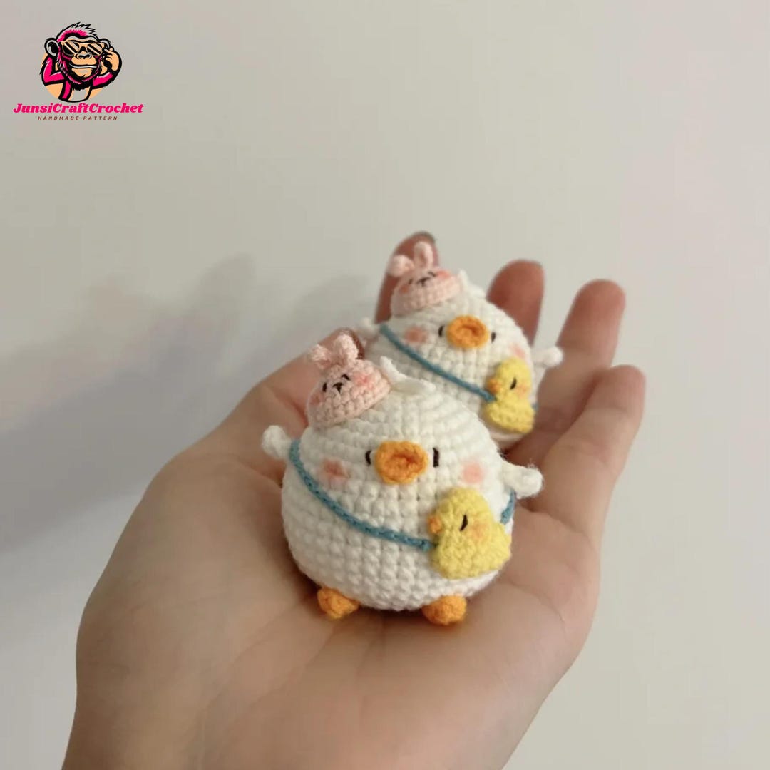 Small Duck With Bunny Hat Amigurumi Crochet Pattern | Keychain Crochet ...