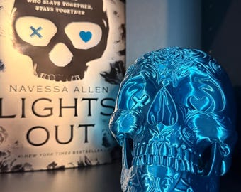 New Design** Lights Out Skull Bookshelf Decor