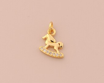 Colgante de caballo mecedor relleno de oro de 18 quilates, dijes de caballo mecedor de oro, dije de caballo mecedor de circonita cúbica para hacer pulseras, collares y accesorios de joyería.