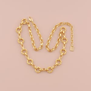 Collar de cadena de oro de 18 quilates con giro, delicado collar de joyería, regalo de cumpleaños o San Valentín.