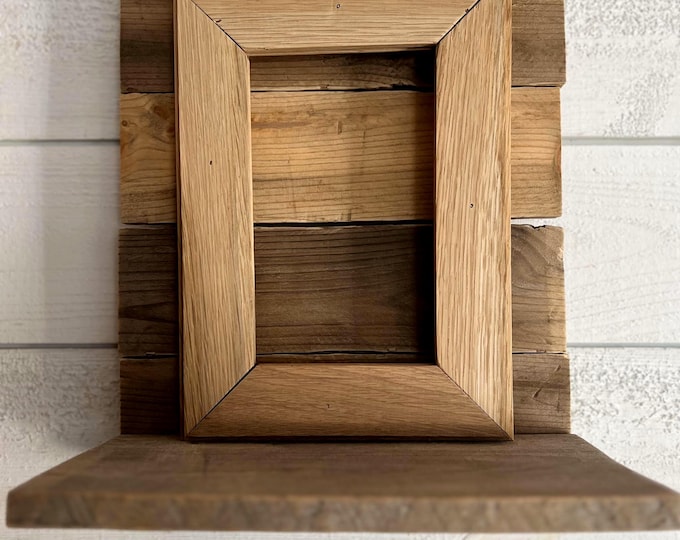 Rustic Farmhouse Wooden Pallet Shelf with 3x5 Frame