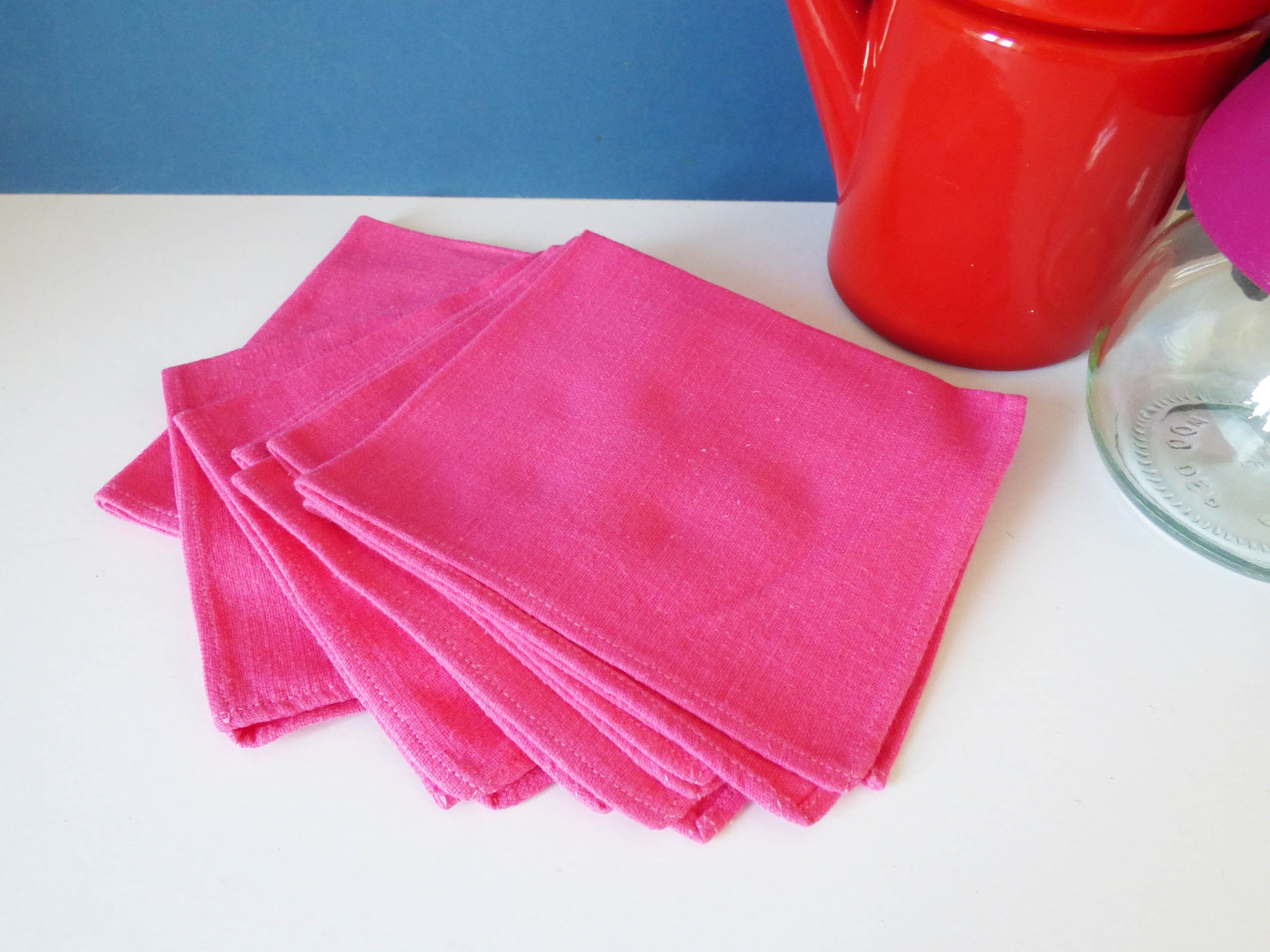 Napkins 6 Vintage bright pink linen