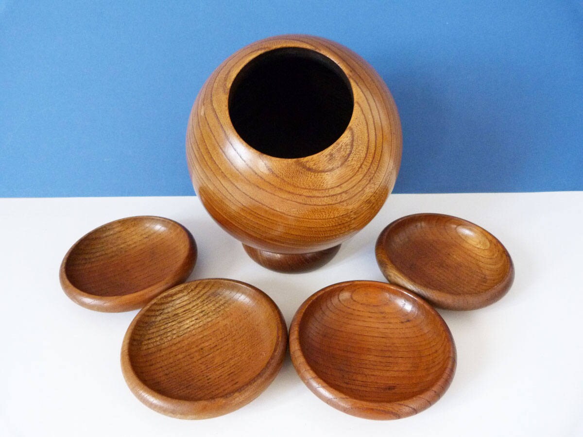 Vintage 1970's party nibbles / peanut globe and dishes