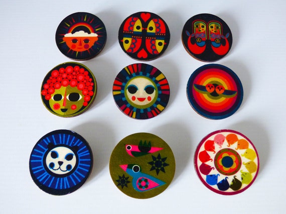 Quirky brooches store