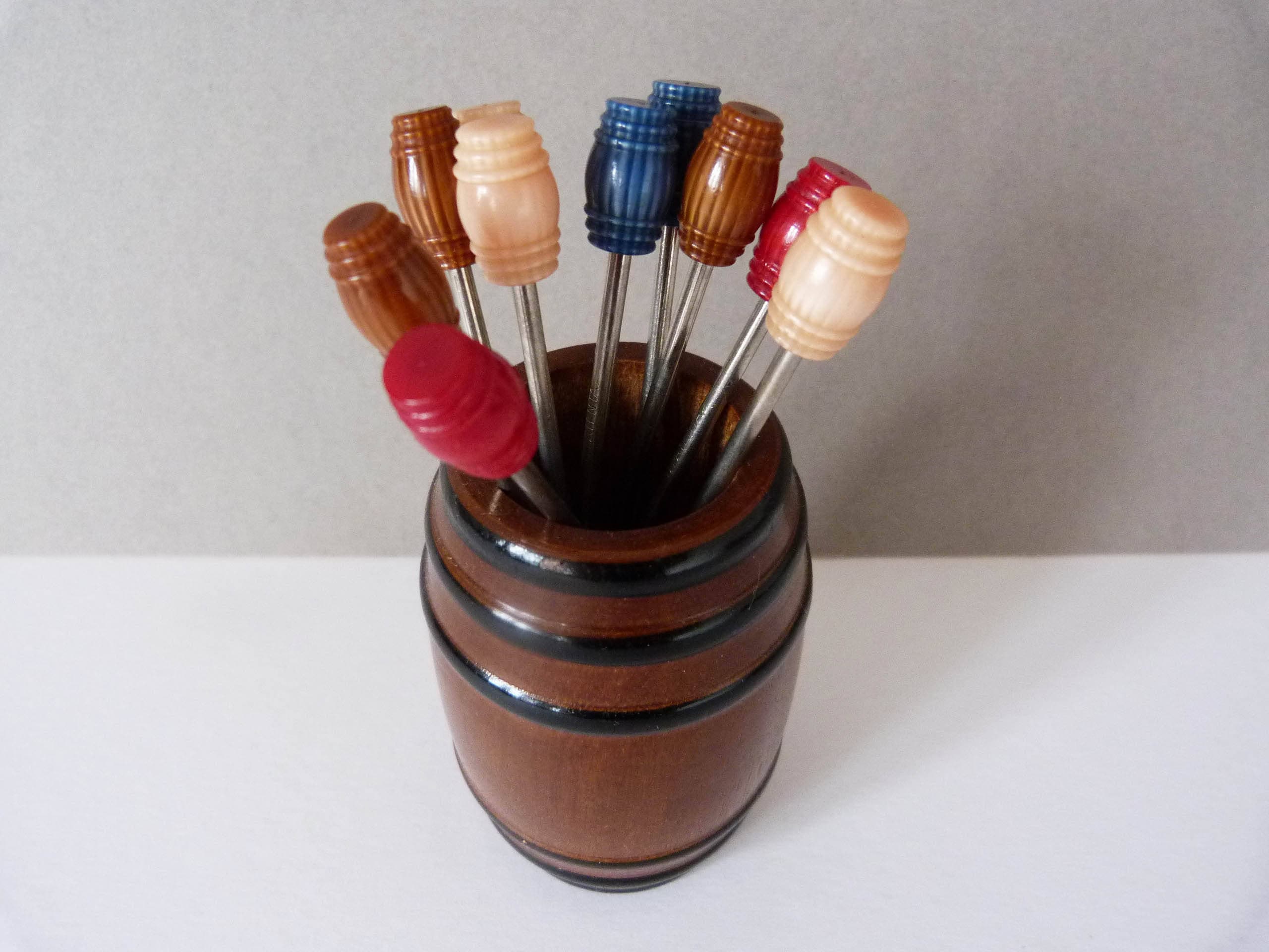 Vintage Barrel & cocktail sticks