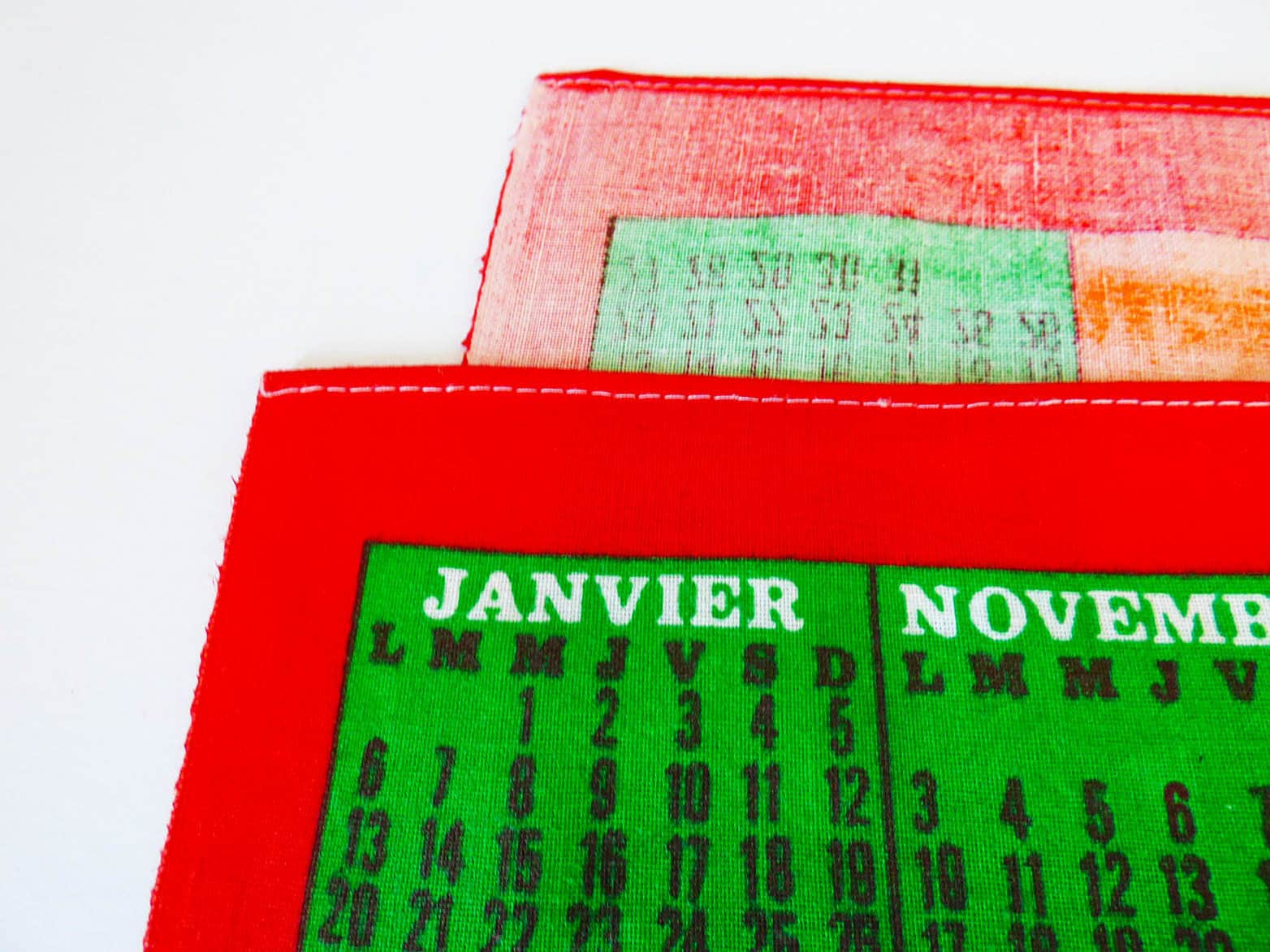 Vintage 1975 French wall hanging calendar