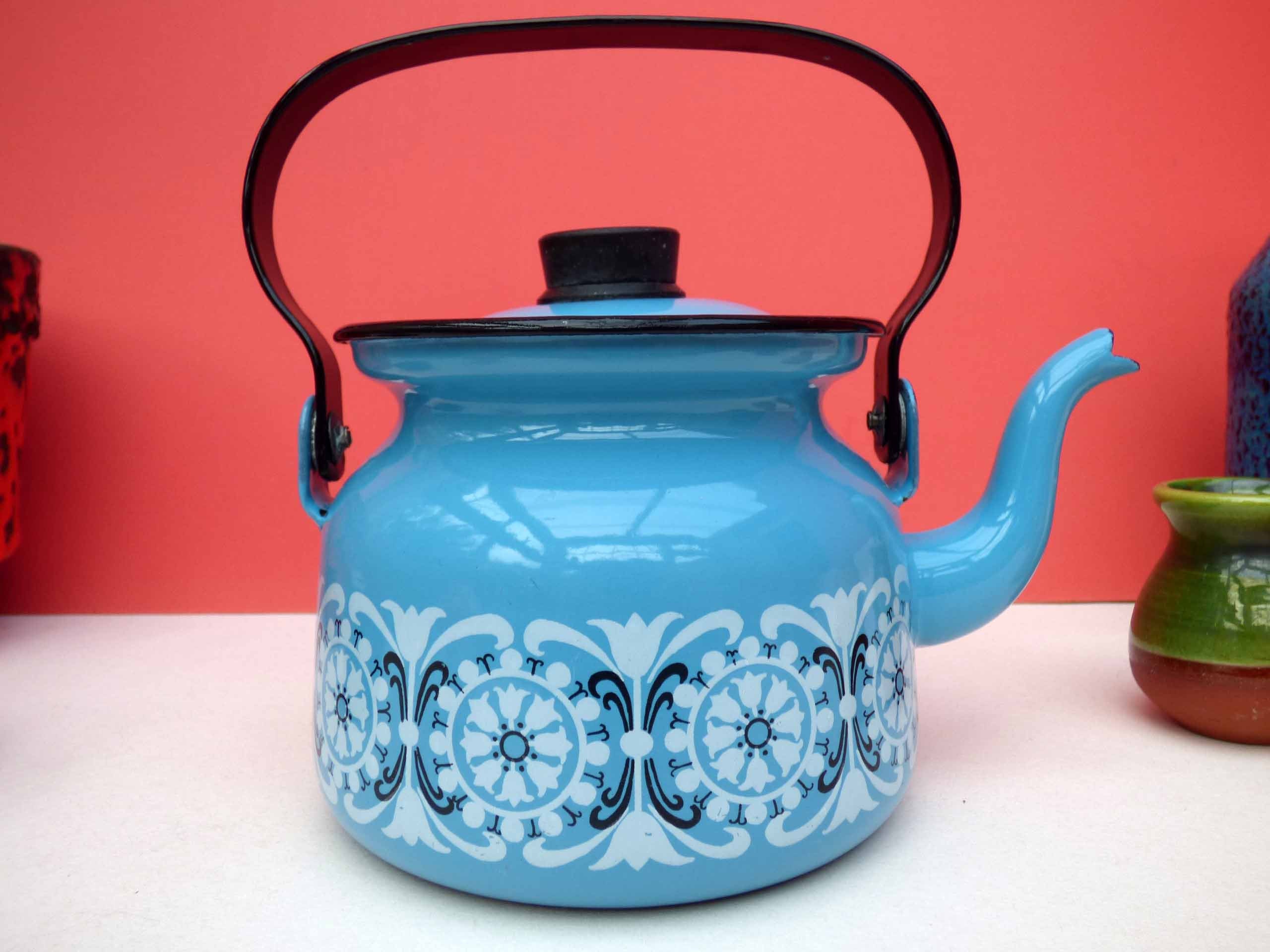 Finel of Finland Vintage Enamel teapot kettle Scandinavian 1960s Kaj Franck Mid Century Modern Design classic