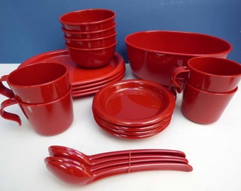 Sarvis Oy - Kaj Franck - Easy Day Tampere - Vintage 1970s Picnic set  Finland- Plastic Spoons plates cups bowls plates - 1970s MCM Finland