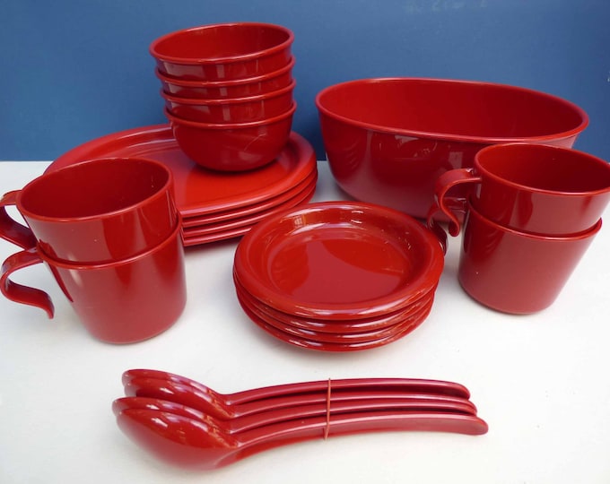 Sarvis Oy - Kaj Franck - Easy Day Tampere - Vintage 1970s Picnic set  Finland- Plastic Spoons plates cups bowls plates - 1970s MCM Finland