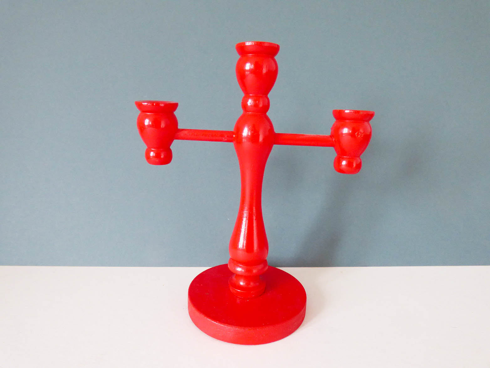 Simple wooden scandinavian candle holder