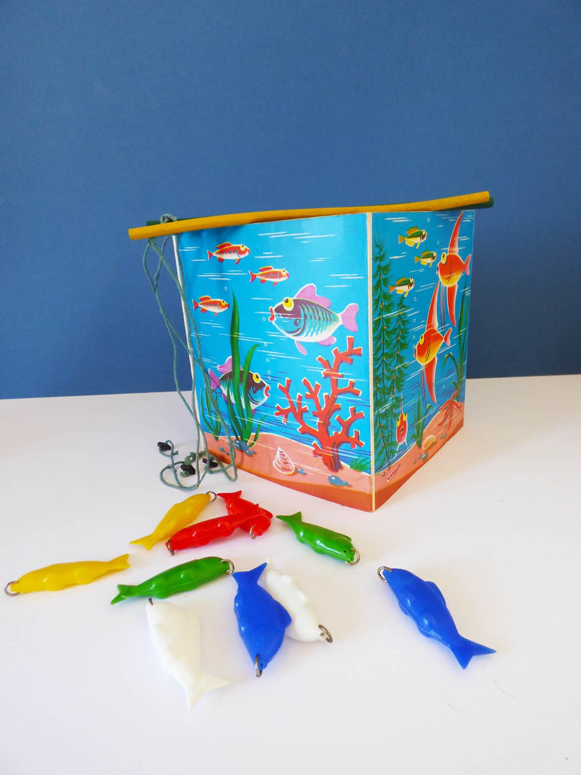 Fish pond game by Spears 1970s vintage games