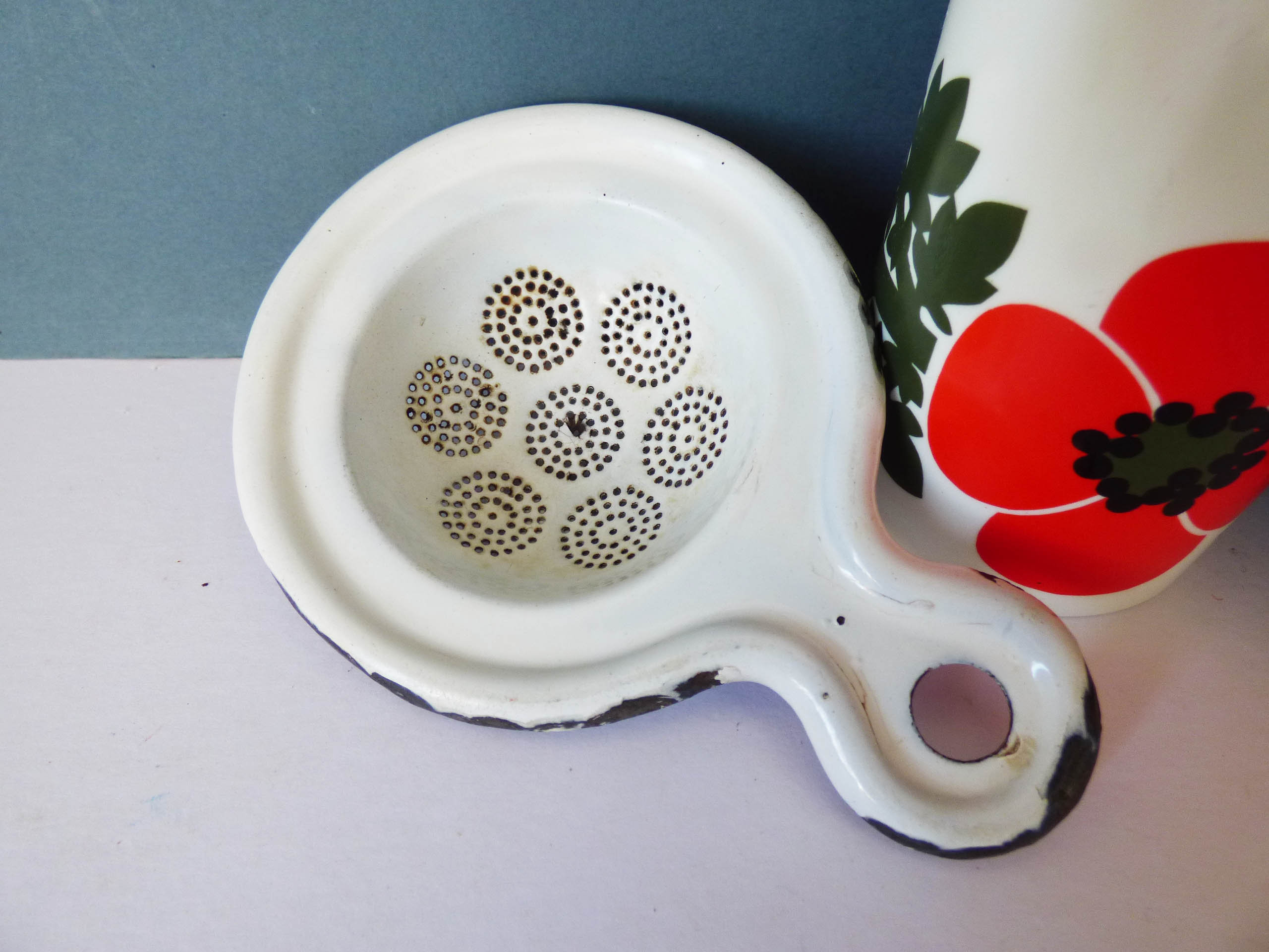 Tea Leaf Strainer,Wood Handle Embossed Tea Strainer,Loose Leaf Strainer