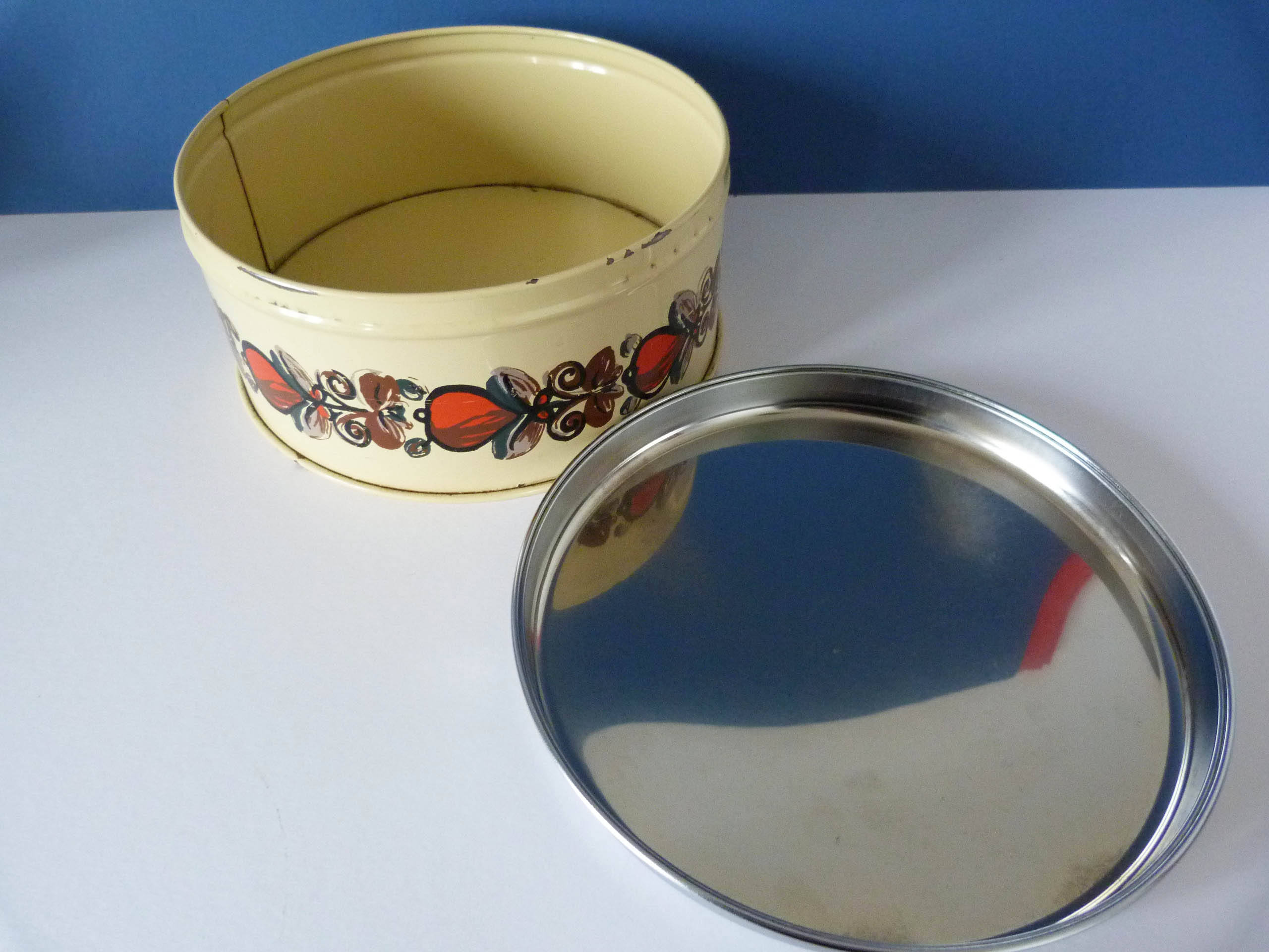 Vintage Cake Tin Storage Tin vintage-cake-tin-storage-tin