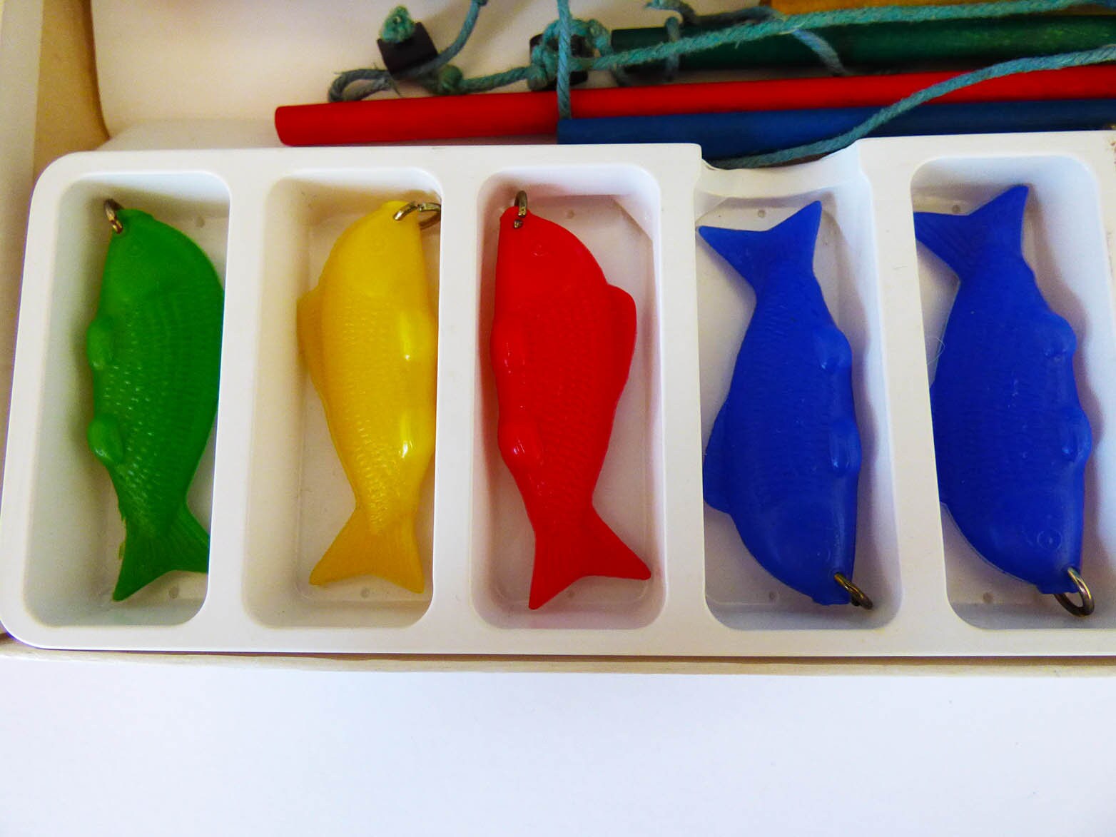 Fish pond game by Spears 1970s vintage games