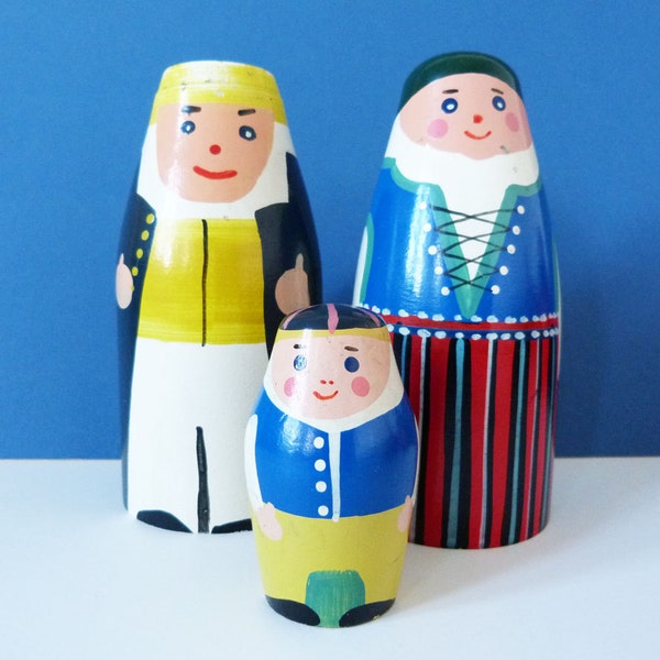 Mor Far Och Glyttarna Swedish vintage wooden money boxes.