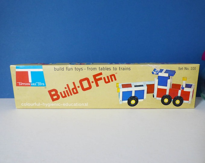 Build O Fun - Tupperware toy - 1968 - vintage construction toy - MCM Design