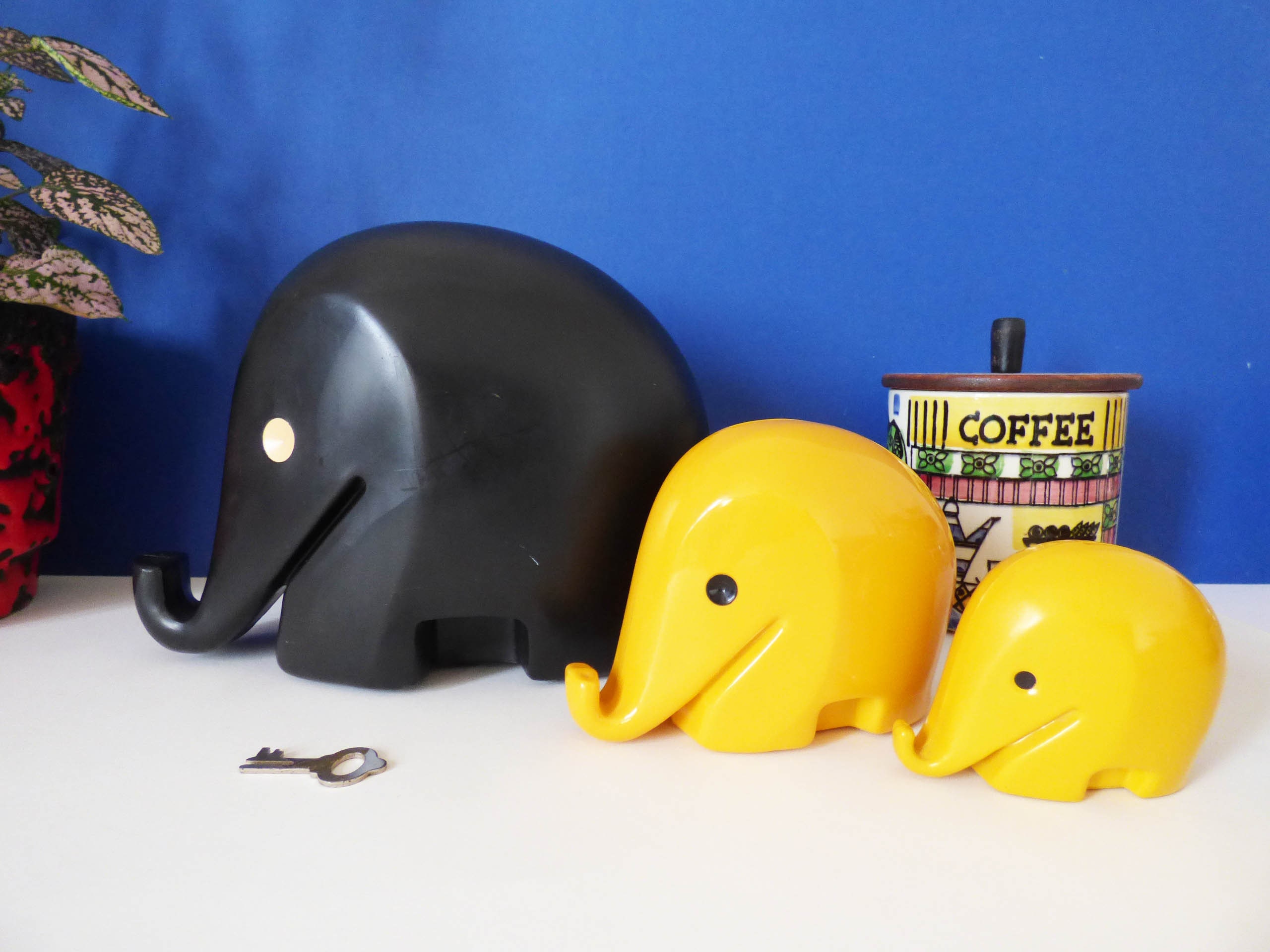 Giant Colani Elephant money box Vintage classic XL sized