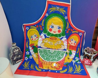 Vintage Russian doll apron - vintage linens - Vintage kitchen - vintage pinny - 1970s 1980s, unusual apron