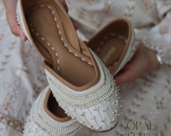 NoorWhite Vegan Jutti for Women - Handcrafted Indian Wedding Shoes - Ethnic Punjabi Khussa - Bridal Mojari Flat Shoes/juttis/Free shipping