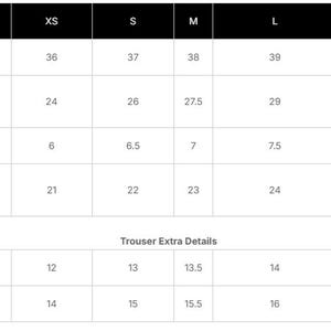 Puede incluir: Un gr&aacute;fico blanco muestra las medidas de tallas de pantalones en cent&iacute;metros. Las medidas incluyen largo, muslo, bajo, cadera, tiro delantero y tiro trasero, con tallas que van de XS a XL.