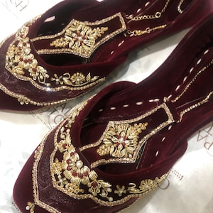 Maroon Velvet Khussa Shoes: Embroidered Pakistani Jutti