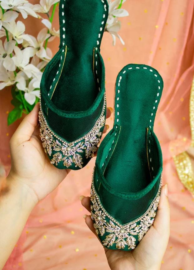 Handmade Green Velvet Jutti: Embroidered Khussa Flats  display picture 1