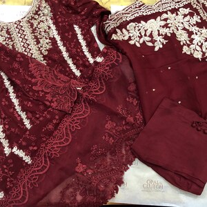 Traje de novia pakistaní de gasa roja: vestido de red bordada imagen 5