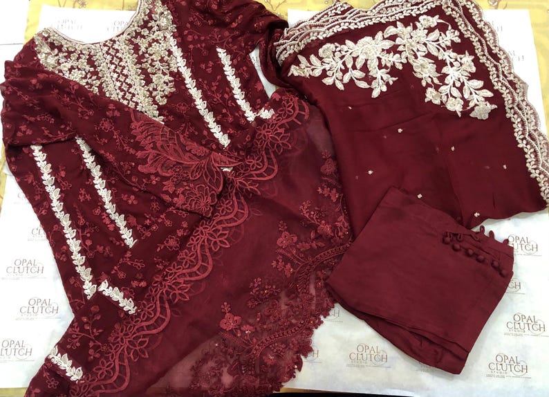 Traje de novia pakistaní de gasa roja: vestido de red bordada imagen 5