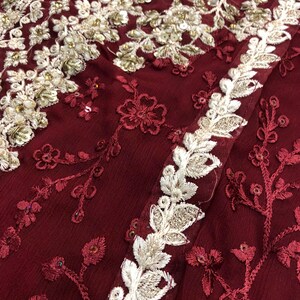 Traje de novia pakistaní de gasa roja: vestido de red bordada imagen 11