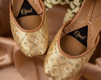 Gold sequins jutti silk Jutti, gold fancy ballets Punjabi Flats, golden bridal shoes