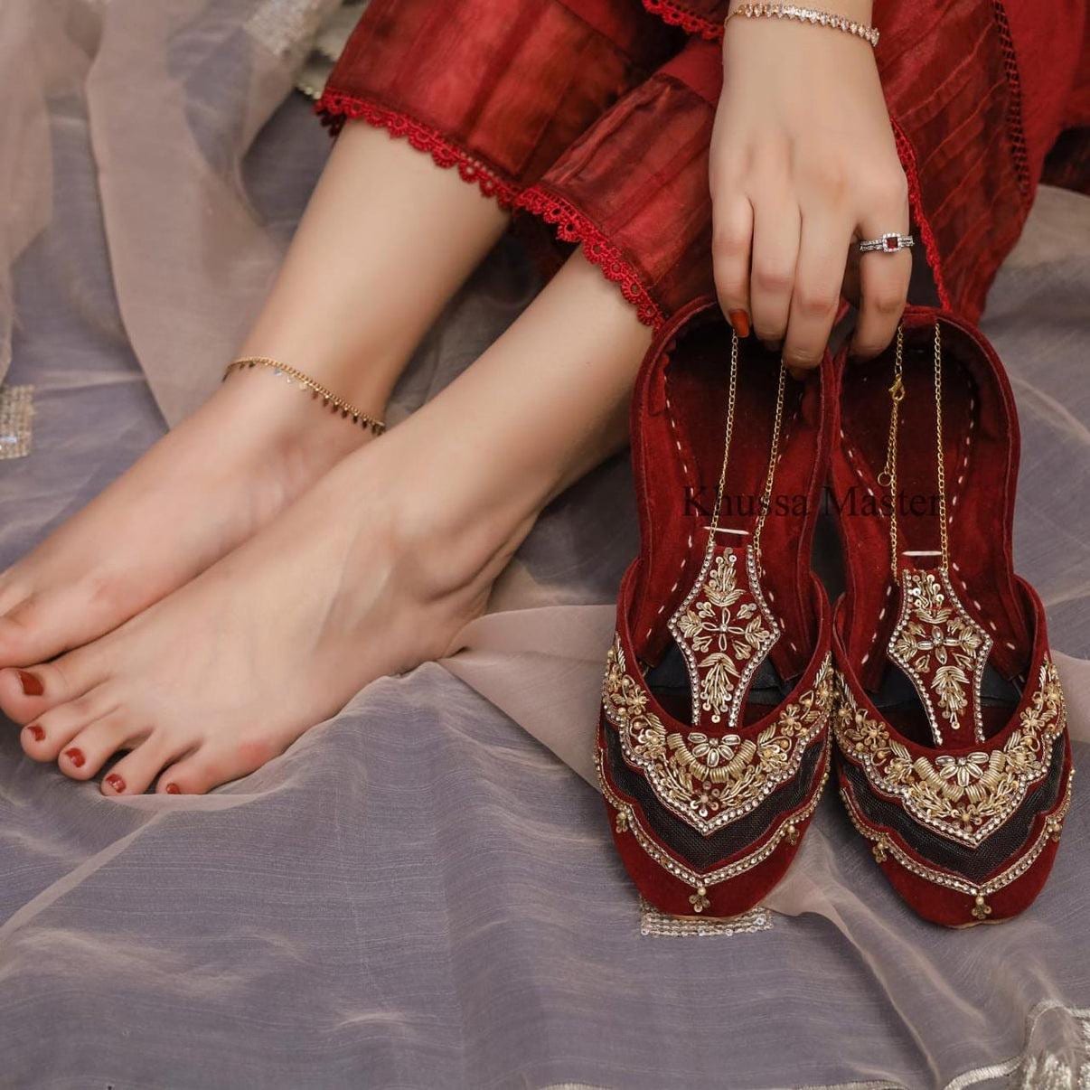 Punjabi Jutti Khussa With Anklets Classic Beaded Anklet – Khussa