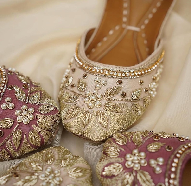 Handmade Floral Velvet Khussa Jutti – Gold & Pink, Indian Flats image 1