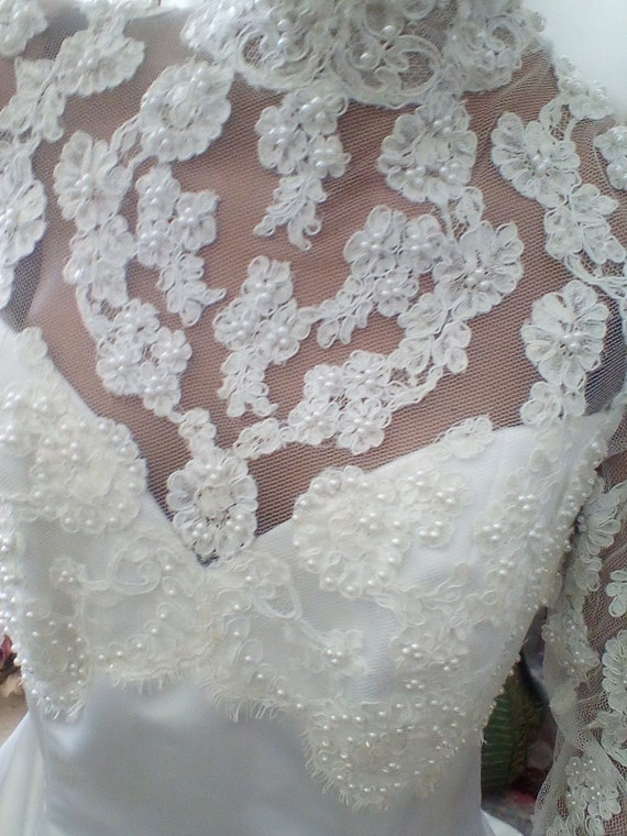 white satin princess line bridal gown size 7 - image 9