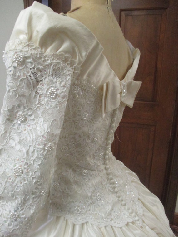 ivory silk shantung longsleeved bridal gown size 9
