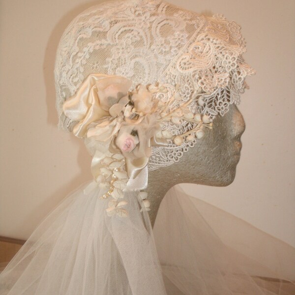 ON SALE 1920s Ivory fitted bridal cap and  veil