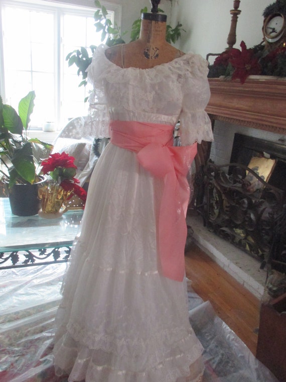 Gunne Sax 1970  english lace long gown    size 7 - image 2