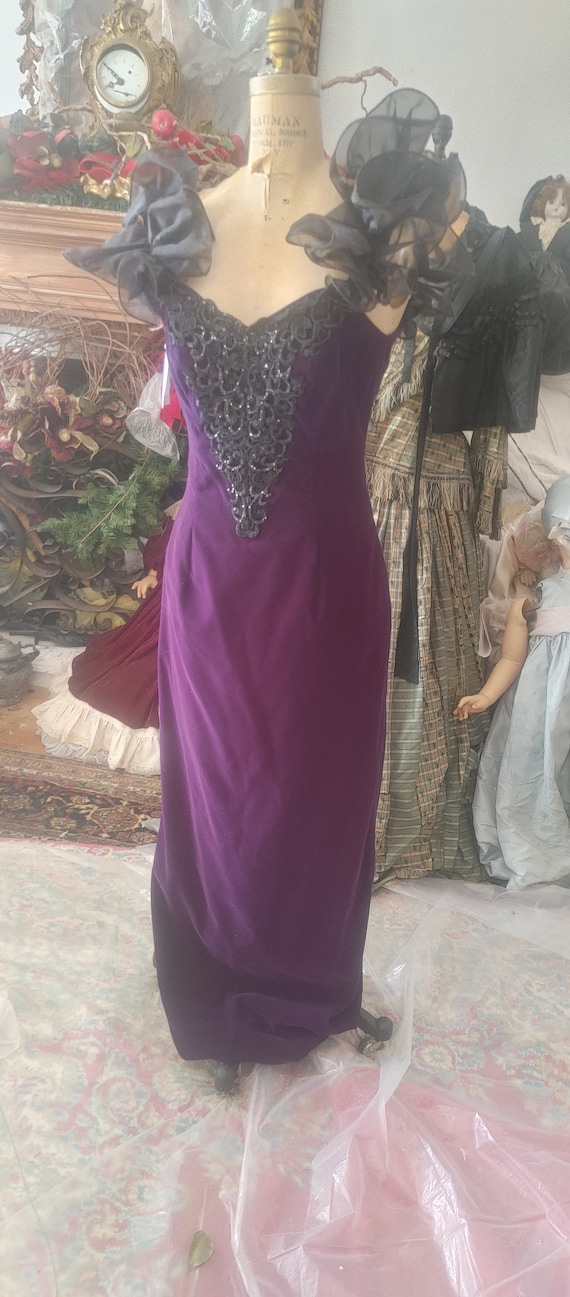 Purple velvet long gown vintageby Lorilie size 7