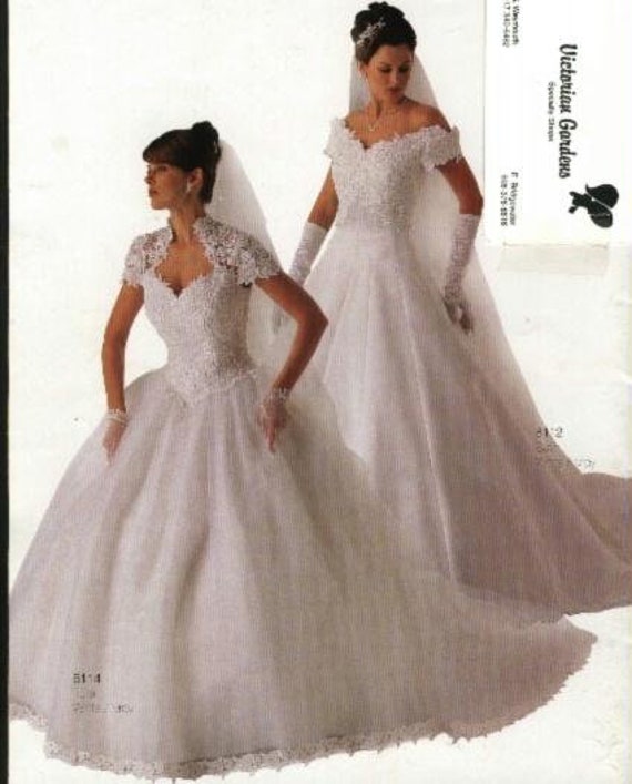 ivory tulle ballgown size 10