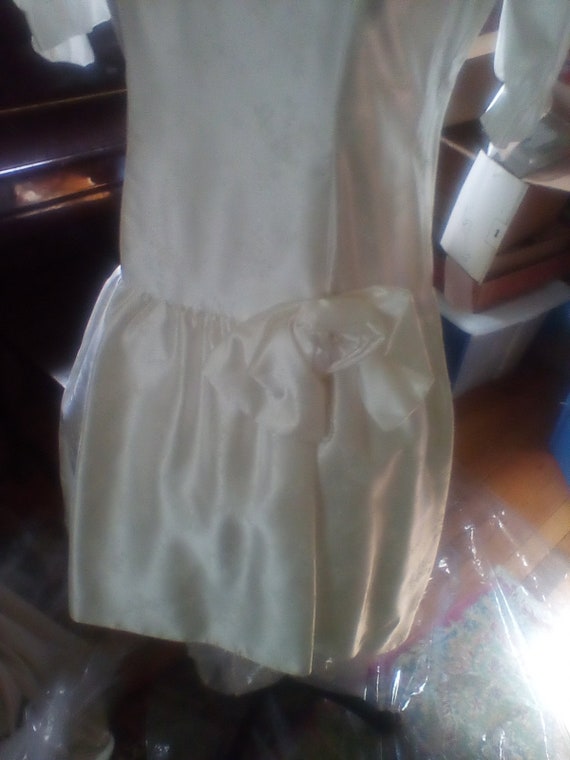 1920 style childs dress creme satin size 12