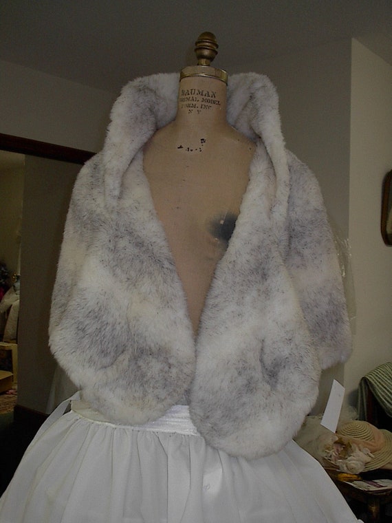 1950 faux silver fox cape