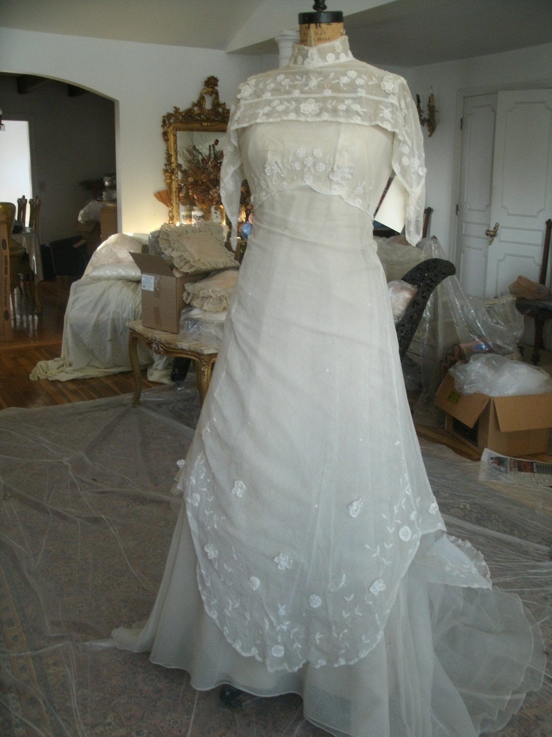 Vintage Edwardianstyle Belgium lace Bridal gown size 5 Vintage Edwardianstyle Belgium lace Bridal gown size 5