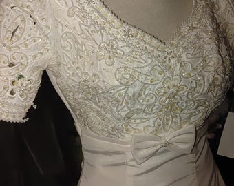 Silk Ivory cut lace empire bridal gown size 5  not used