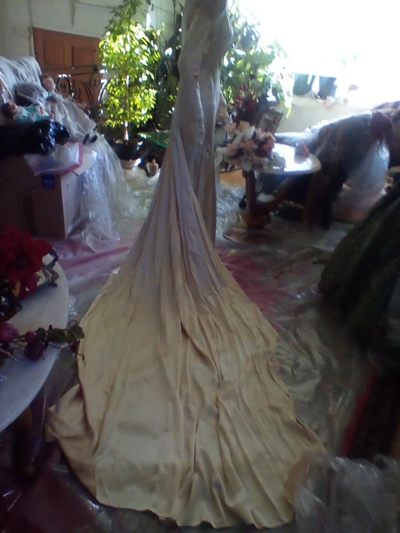 1930 elegant silk chamuse wedding gown size 5-7 - image 2