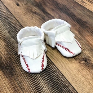 Baseball Baby Moccasins | Newborn size up to 24 M
