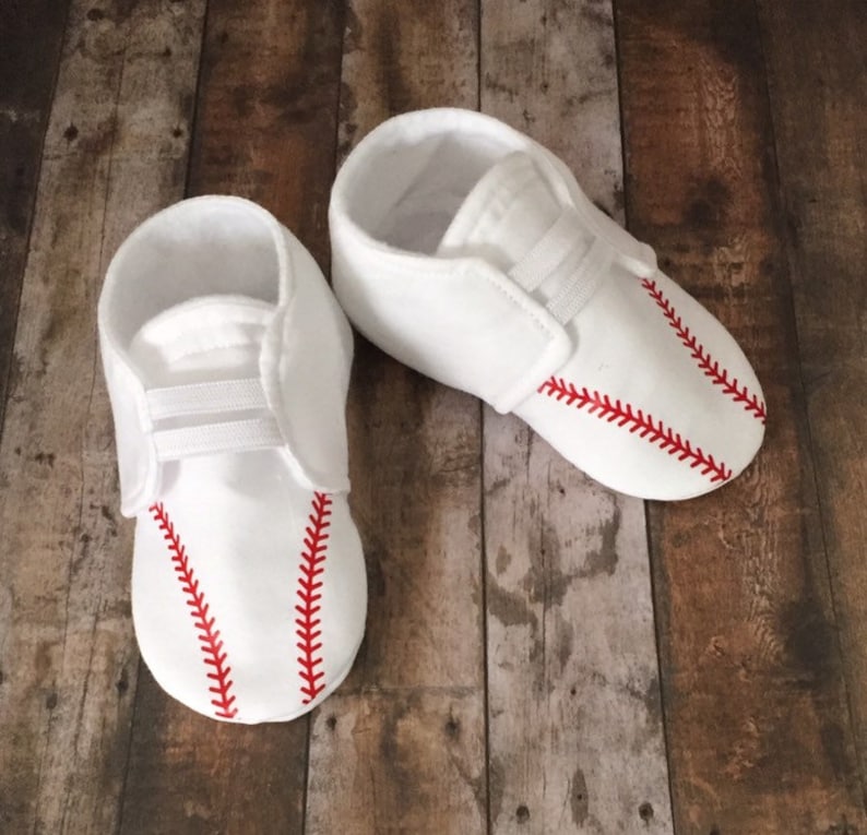 1 month old shoe size