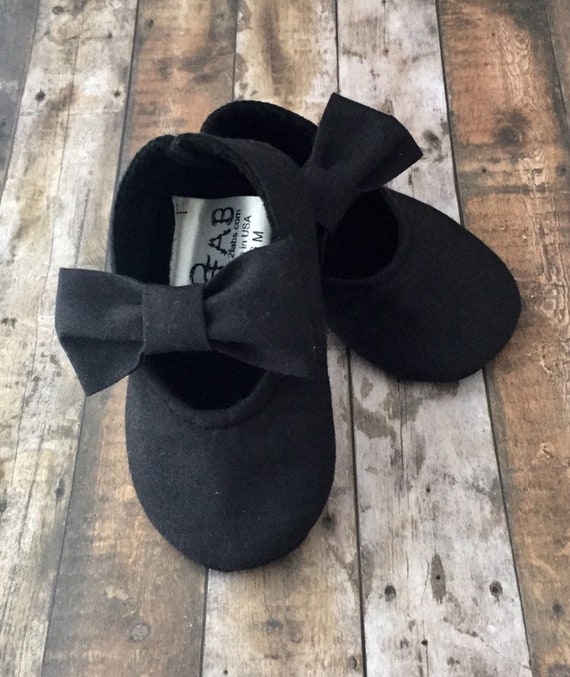 Divertidísimo cache ampliar Zapatos negros para niñas con lazos en correas / talla recién - Etsy México