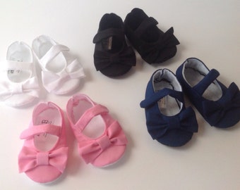 Newborn baby girl shoes size deals 0