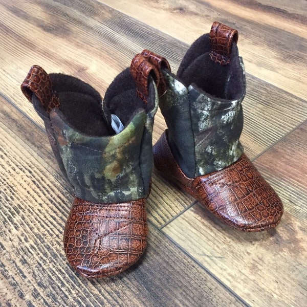 Botas vaqueras de camuflaje para bebé / Botas de vaquera / Botas de piel sintética / Talla para recién nacidos hasta 24 meses